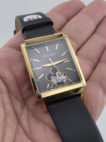 Vintage Collectible Disney Parks Mickey Mouse Watch by Bulova. Mint Condition.