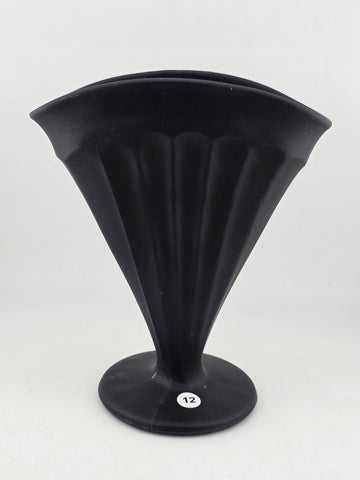 RARE VINTAGE TIFFIN ELEGANT BLACK SATIN GLASS RIBBED FAN VASE. 7" Tall.