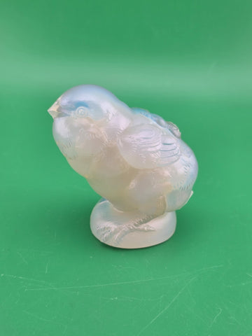 Vintage Sabino Glass Medium Chicken Hen Figurine Opalescent Signed 3 1/2"