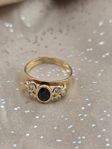 Vintage 14K Gold Italy Black Onyx White CZ Ring Bezel Cluster Band Size 6.5