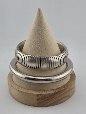 Set Of 2 Heavy Sterling Silver Bangle Bracelet Ribbed Tubogas & Solid 65g Modern