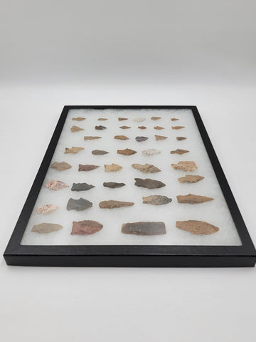 Lot Of 40 Authentic Antique Original Native American Arrowheads In Display Tray.