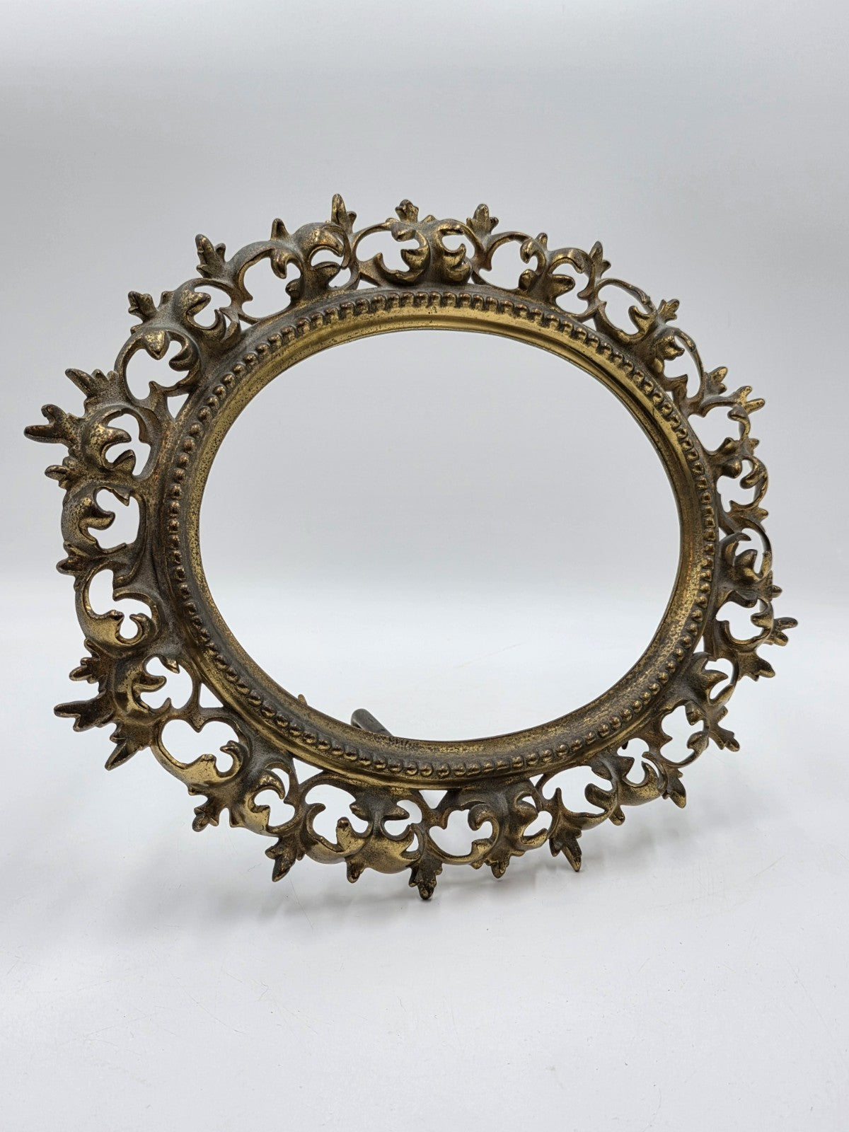 Rare Antique Baroque Victorian Ornate Gilt Brass Oval Frame Vanity Mirror/frame.