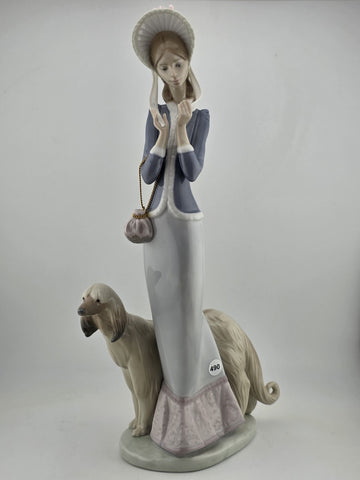 Rare Retired LLADRO 1537 Stepping Out Lady W Dog. Mint Condition. No Chips.