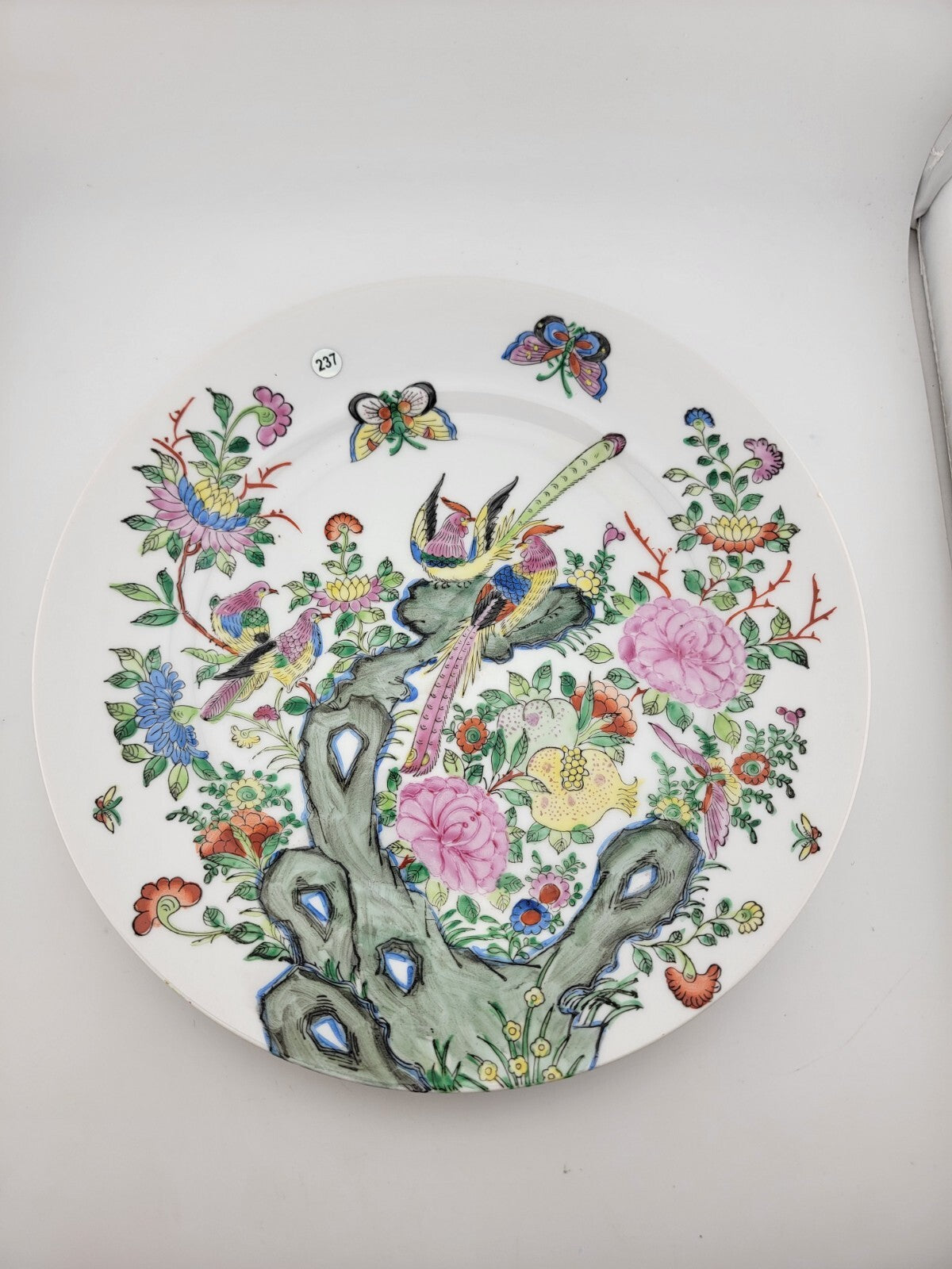 vintage Chinese hand painted CPC MADE IN MACAU Plate. Minor Chip