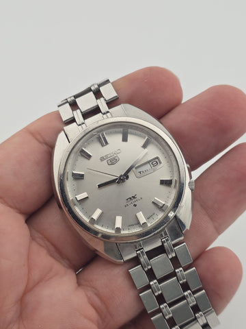 Vintage Seiko 5 DX 6106-8131 25 J Automatic 37mm Day Date JDM. Working.