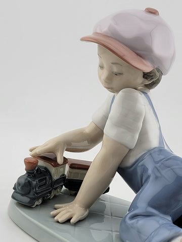 Rare Vintage Lladro #7619 All Aboard Porcelain Figurine 1992 Collectors Society.