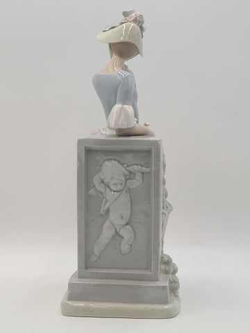 Vintage Large Lladro Retired Stunning Mint Condition Perfect #4850 Esthetic Pose