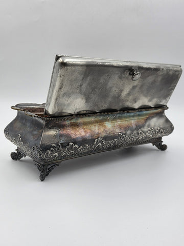 1890's Victorian Simpson Hall Miller Quadruple Plate Glove Box Velvet Lined Box