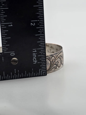 Vintage Pair Sterling Silver 925 Floral Engraved Bangle Bracelets 81g 8.5" Cuff