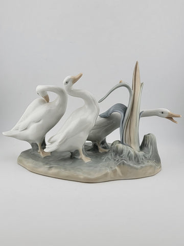 Lladro #4549 Geese With Snail on Reeds Large Porcelain Figurine-RARE RETIRED!