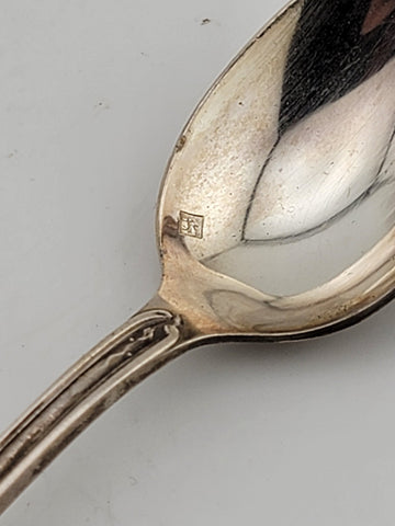 Antique Set Of 12 Small Silver Plated Spoons in Case from Ercuis Pompadour.