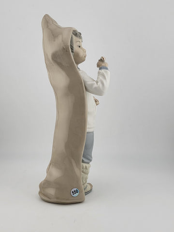 Lladro 'Boy With Snails' Figure 4896 Retired Beutiful Condition Made In Spain