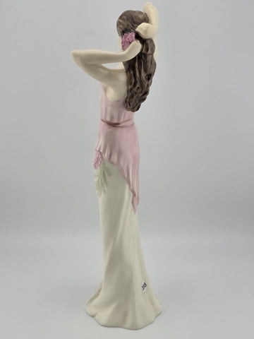 Vintage ROYAL DOULTON 1999 Figurine "Secret Thoughts" HN4197 Made in England.