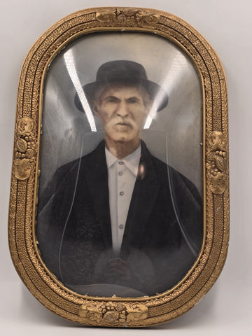 Antique Victorian Convex Bubble Glass Gentlemen Portrait in Gilt Oval Frame