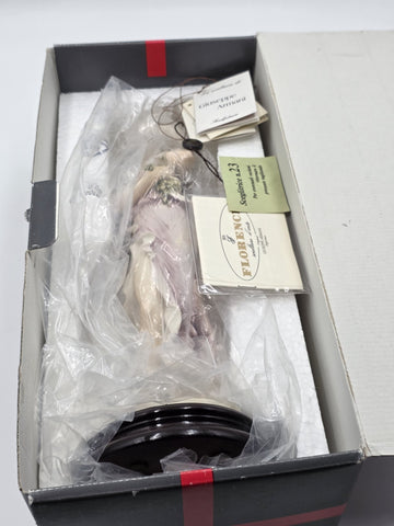 Giuseppe Armani Florence "Flora" 212C 1994 Hand Signed Porcelain Figurine w/ Box