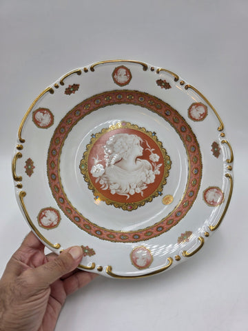 Set Of 2 T. Limoges Italy 24K Gold Cameo Porcelain Plates. Decorazioni Esclusive