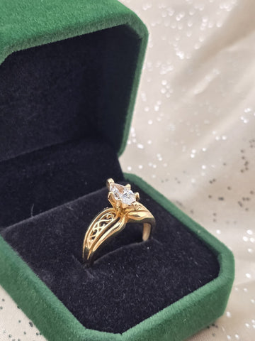 Antique 14K Solid Gold Marquise Ring Filigree Bypass Setting Size 7.5 W Box.
