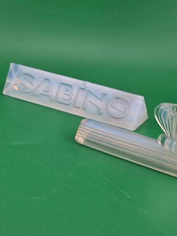 Set Of 2 Vintage Signed Sabino France Opalescent Glass Knife Rest “vase” & Sign.