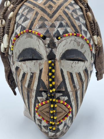 Rare Antique Kuba Ngaady a Mwaash Wooden Mask Shells Breads Congo African Art