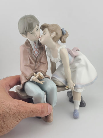 Lladro Porcelain - Ten and Growing Boy Girl Bench 7635 Figurine - Original Box