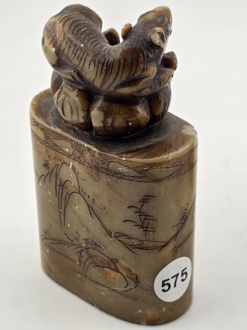 ANTIQUE CHINESE FOO DOG & SEAL SOAP STONE CARVED PILLAR STATUE ART DECOR DESIGN