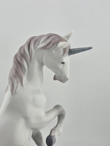 Rare Ltd Ed. Lladro Privilege Figurine " Magical Unicorn" #7697. Retired 2004