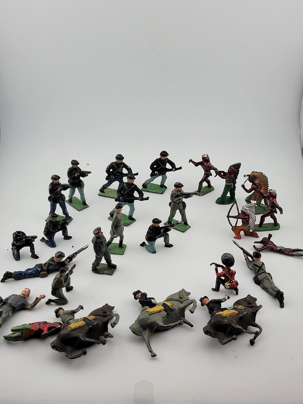 Large Lot Of Antique Britains Detailed Civil War/ Indian Toy soldiers lead metal