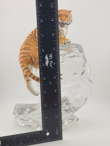 VTG Franklin Mint Bengal Tiger on a Crystal Glass Rock Sculpture 9.5" Mint Cond.