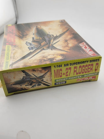 Vintage Sealed DML unassembled model kit-27 Flogger D Soviet Fighter-Bomber