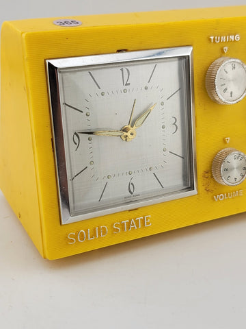 Rare 1974 Vintage Windsor Travel Clock Radio. Clock Works. Radio Untested.