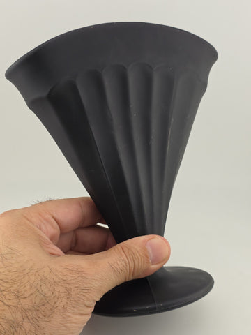 RARE VINTAGE TIFFIN ELEGANT BLACK SATIN GLASS RIBBED FAN VASE. 7" Tall.