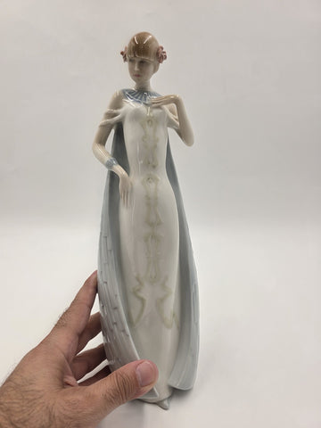 Reflections Royal Doulton Debut HN3046 Porcelain Figurine 1985. Hand Signed.