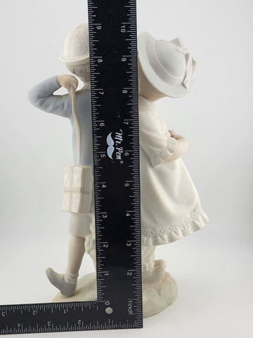 Lladro Children Puppy Love Porcelain  Figurine MADE IN SPAIN 1127 Retired Matte