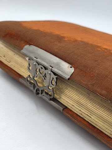 ANTIQUE 19TH C VICTORIAN ORANGE VELVET CABINET PHOTO FAMILY ALBUM. FULL PICTURES