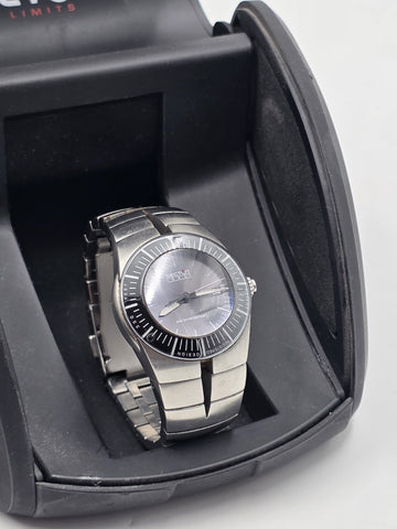 Sector 880 Swiss Made Quartz 34mm Sapphire 100M Steel Watch 2653881745 Box Works