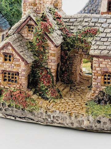 Lot Of 3 Vintage English Cottages- Made In Taiwan - Christmas Gift Idea