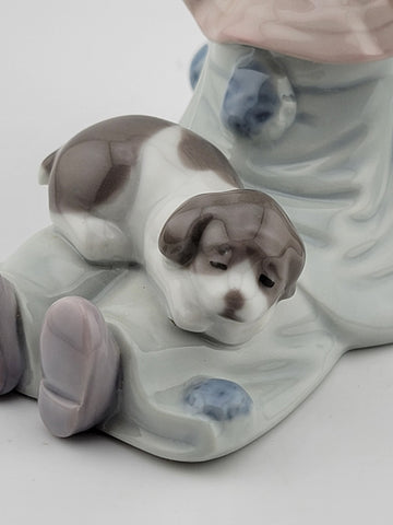 Retired LLadro Spain Figurine # 5277 Pierrot With Puppy Commedia Dell'Arte Clown