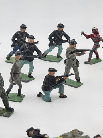 Large Lot Of Antique Britains Detailed Civil War/ Indian Toy soldiers lead metal