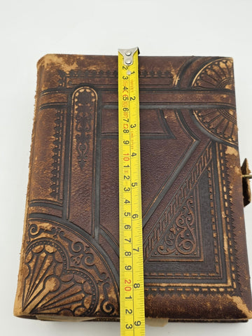 ANTIQUE 19TH C VICTORIAN BROWN CABINET TIN TYPE PHOTO FAMILY ALBUM. ALMOST FULL.