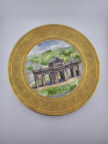 VINTAGE GERMAN LORENZ HUTSCHENREUTHER PORCELAIN 9.5" PLATES. 24k Gold Plated.