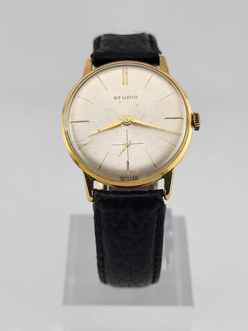 Rare Men's wristwatch Studio Made by Vulcain 60s Gold-Plated Swiss Made. Working