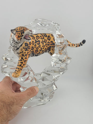 LEOPARD Porcelain Figurine Germany Lead Crystal Cliff Sculpture FRANKLIN MINT 8”
