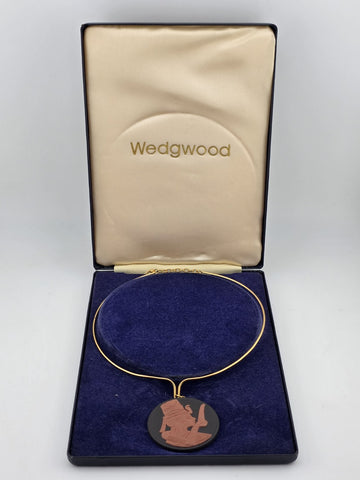 Gourgeous New In Box Vintage Wedgwood Egyptian Jasperware Cameo Necklace.