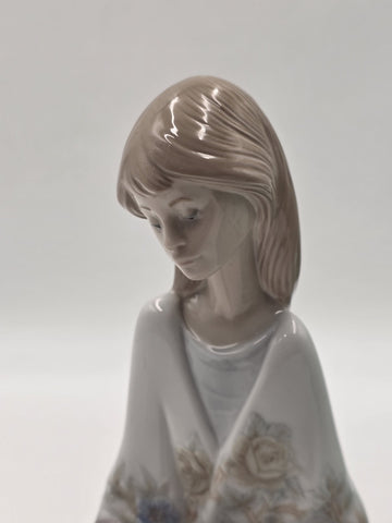 1988 Lladro Flower Song 7607 Figurine Cancion de Primavera Boxed Girl Flowers