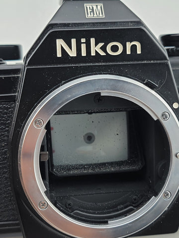 Nikon EM Film Camera + Series E Zoom 36-72mm F/3.5 Lens + Speedlight SB-E Flash
