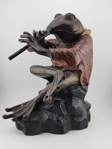 RARE HEAVY LARGE BRONZE SCULPTURE " FROG WITH LEGS CROSSED PLAYING FLUTE" 10 Lbs