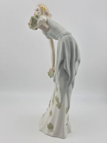 Royal Doulton "SUMMER'S DARLING" Figurine HN3091 Reflection Collection Signed.
