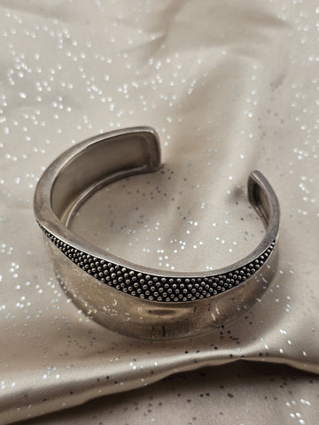 Vintage Michael Dawkns Stary Nights.925 Cuff Bracelet w /Silver Bead Work. 50 G.