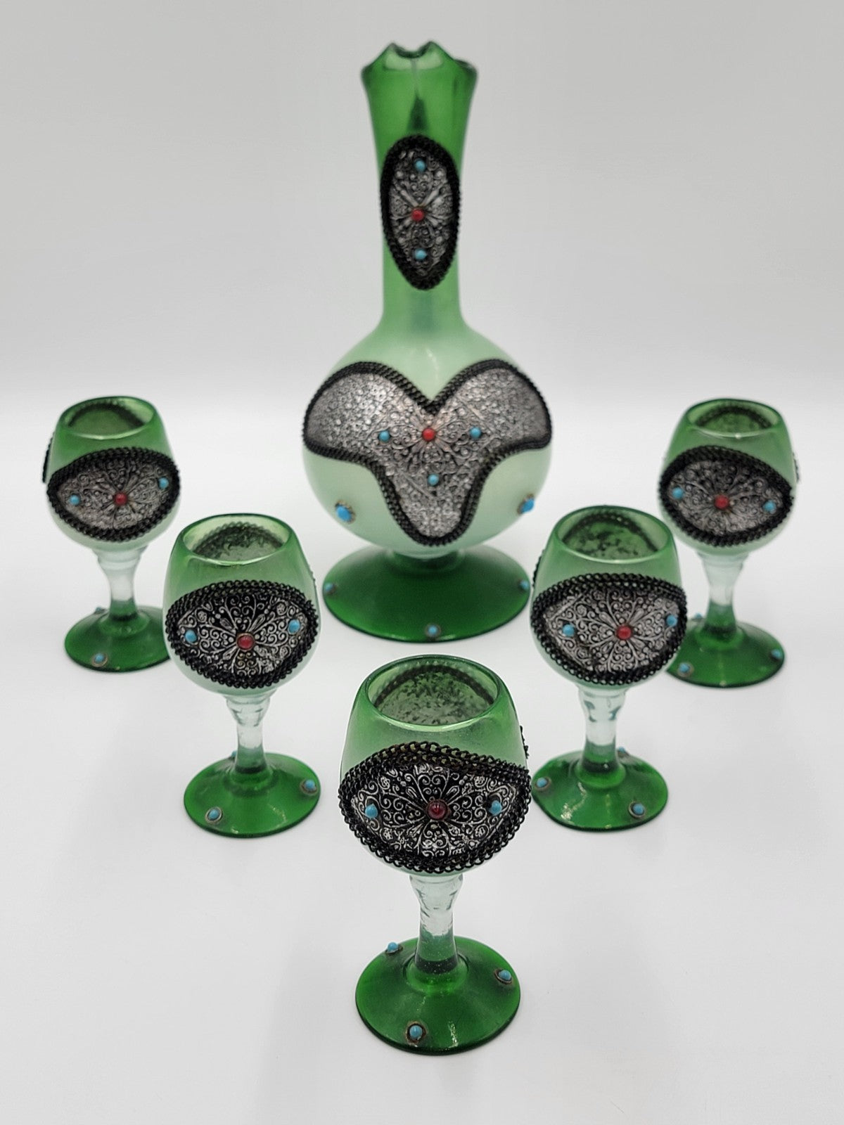Gorgeous Vintage One Of A Kind Green Emerald Highly Ornate Pitcher & 5 Glasses